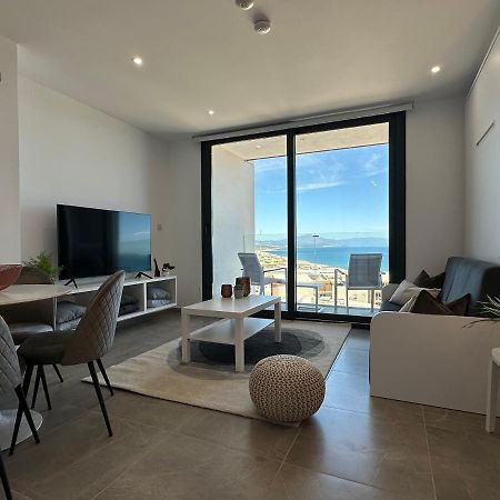 E1 Presidential Studios On High Floor With Stunning Sea Views Гибралтар Екстериор снимка