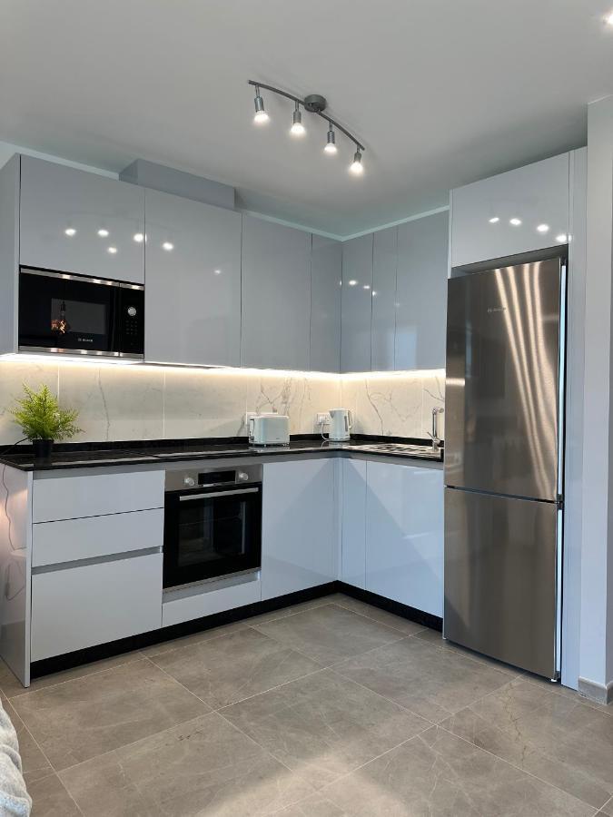 E1 Presidential Studios On High Floor With Stunning Sea Views Гибралтар Екстериор снимка