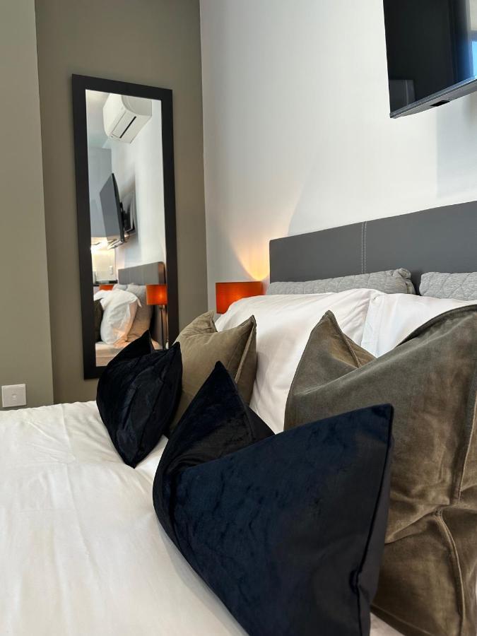 E1 Presidential Studios On High Floor With Stunning Sea Views Гибралтар Екстериор снимка